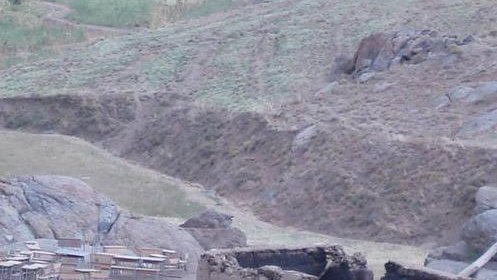جنایات کوچی ها در به آتش کشیدن کتاب، مکاتب و مساجد به روایت عکس