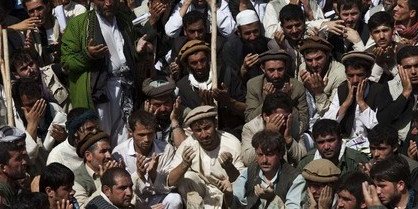 عکس هایی از محل دفن برهان الدین ربانی؛ به امرالله صالح و عبدالله عبدالله اجازه سخنرانی داده نشد