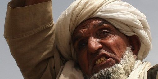 فقيرترين ها در افغانستان هستند، بنابراين خشخاش کشت می کنند!