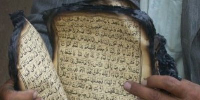 قرآن مقدس نیست یا مسلمانان منافق اند؟
