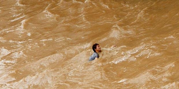 دراثر جاری شدن سیلاب درغرب کابل هشت تن کشته شد