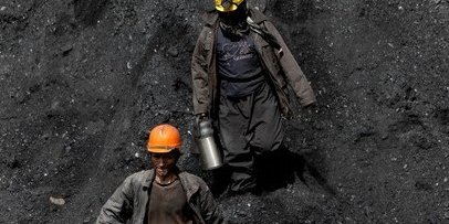 کارگران معدن زغال سنگ در هرات